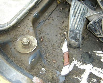 Excavator cabin floor