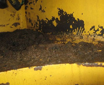 Excavator internal ledge