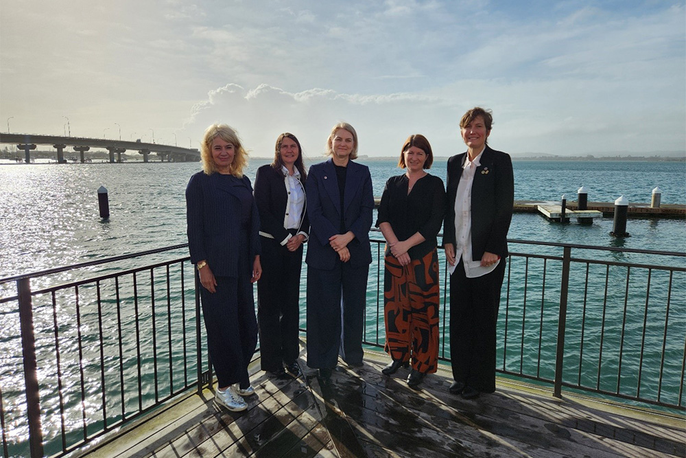 Image of the Quads Alliance Chief Veterinary Officers, from left, Dr Christine Middlemiss (UK), Dr Rosemary Sifford (USA), Dr Mary-Jane Ireland (Canada), Dr Beth Cookson (Australia), Dr Mary van Andel (New Zealand)