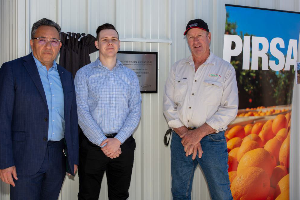 Marcus Hanson, Assistant Director of our National Policy and Implementation team within the Plant Protection and Environmental Biosecurity Division, was present for the opening of the facility. L-R: PIRSA Chief Executive Mehdi Doroudi. Assistant Director Marcus Hanson, Citrus SA Chair Mark Doecke