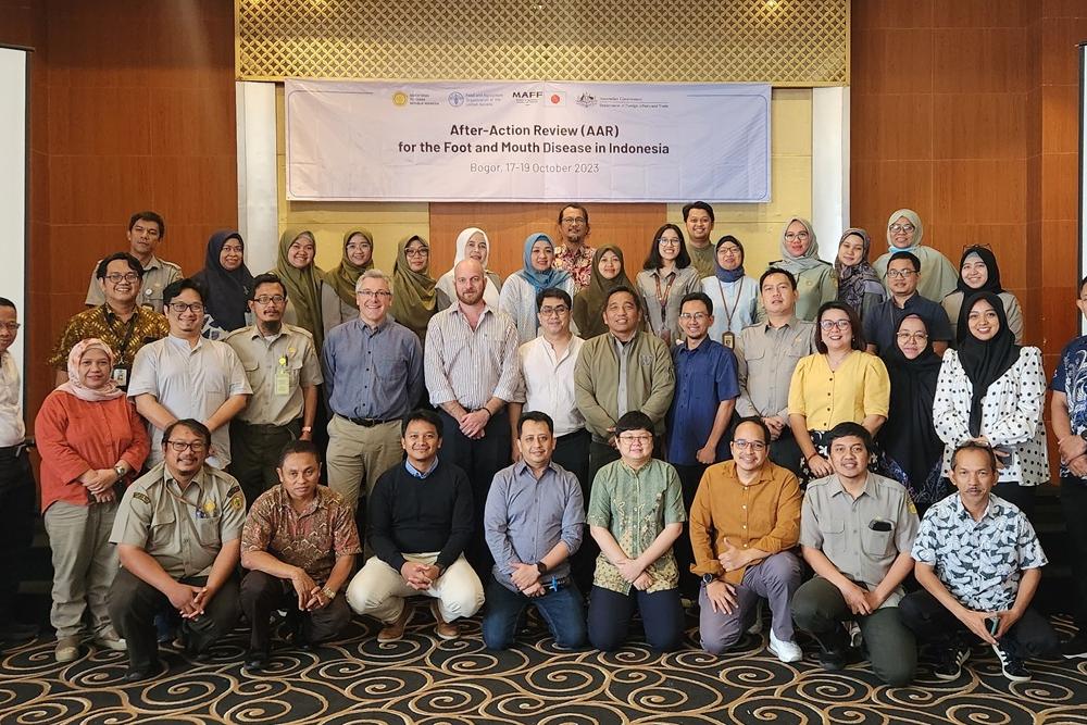 Dr. Scott Ison and review committee for after action foot and mouth disease in Indonesia